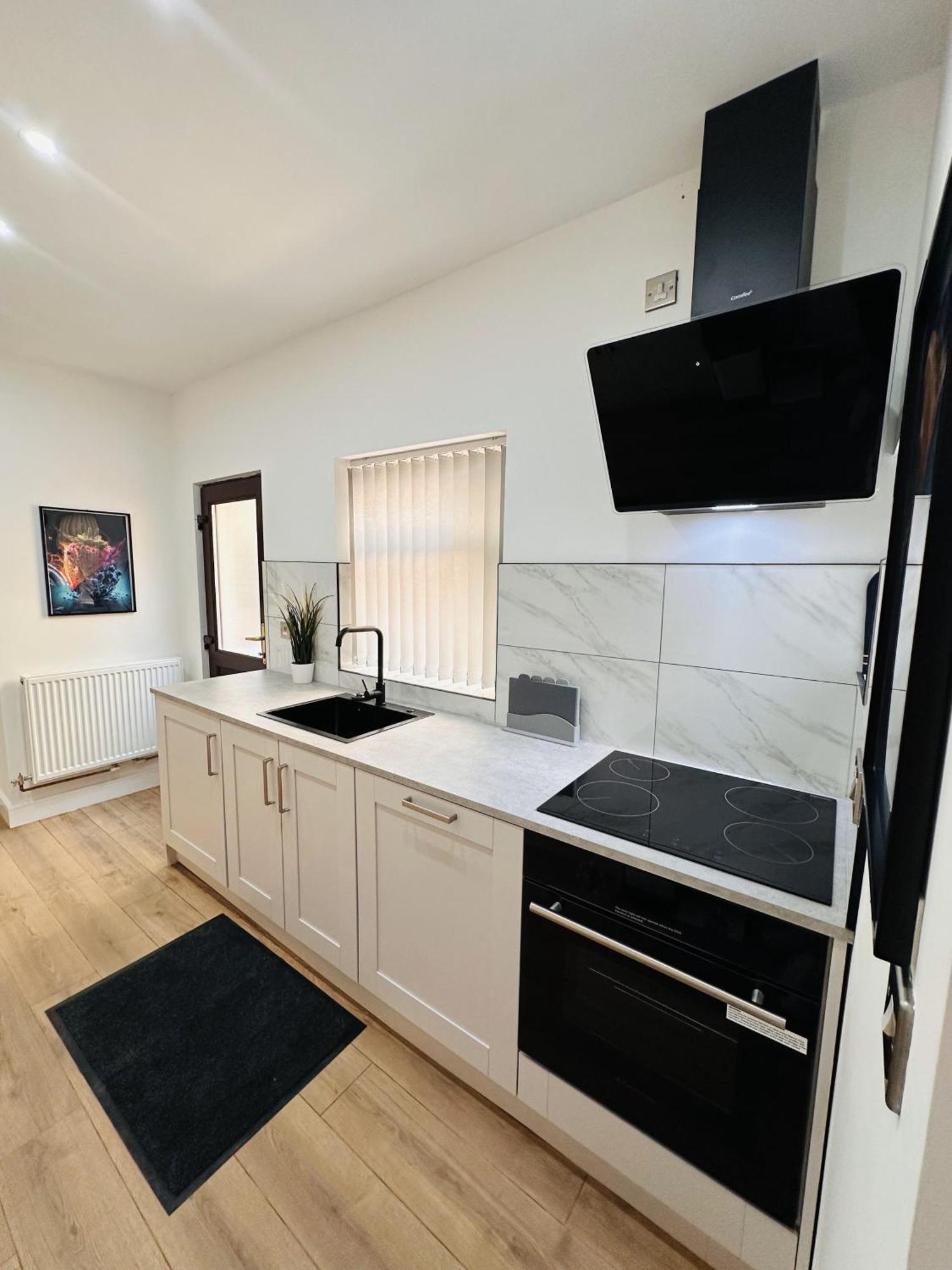 R4 Luxury Studio En-Suite Room In Harborne Lane By Queen Elizabeth Hospital Birmingham Exterior foto
