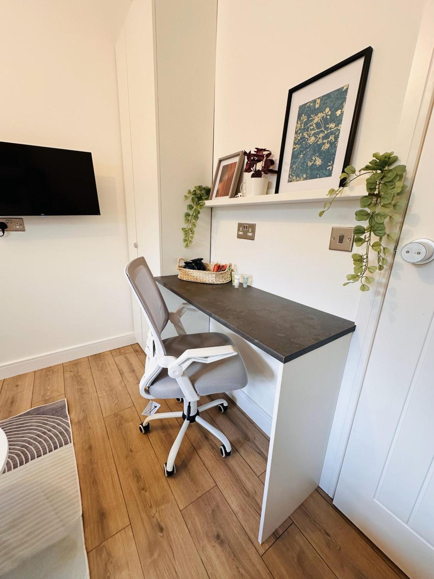 R4 Luxury Studio En-Suite Room In Harborne Lane By Queen Elizabeth Hospital Birmingham Exterior foto
